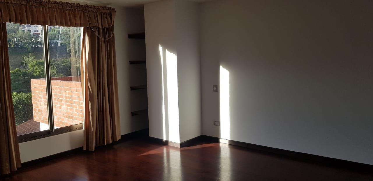 Lindo Apartamento en Renta Zona 16 3 Dormitorios — foto 11