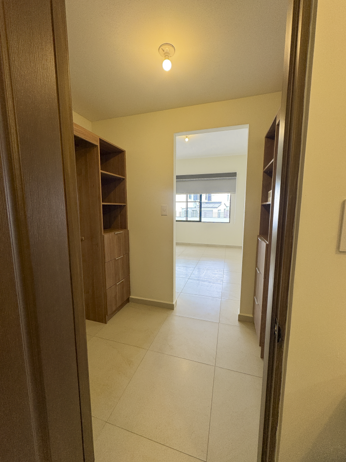 Casa a estrenar en alquiler en Residencial Antibes II - 24