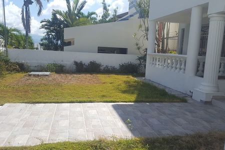 Casa de venta de dos niveles — foto 2