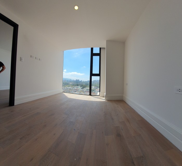 APARTAMENTO EN VENTA EN EDIFICIO CENTRICO DE ZONA 5 - Miniatura 6
