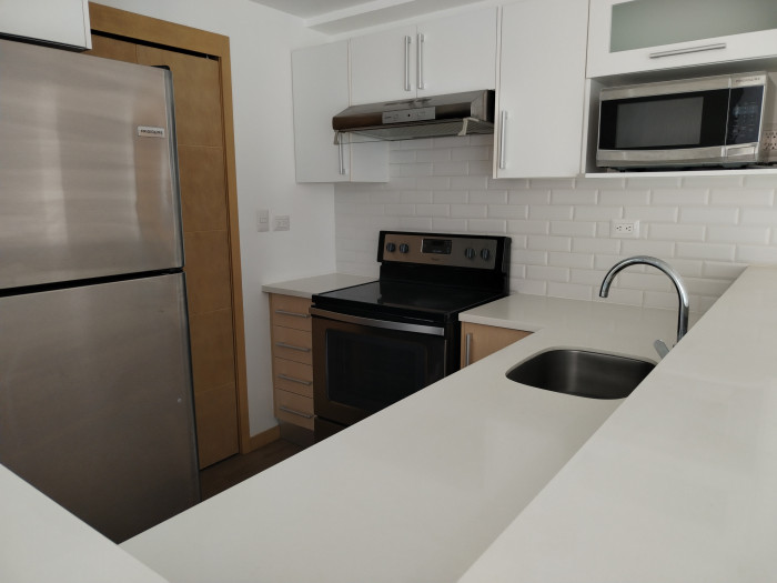 En Renta apartamento 3 habitaciones zona 10 Cityhaus - Image 4