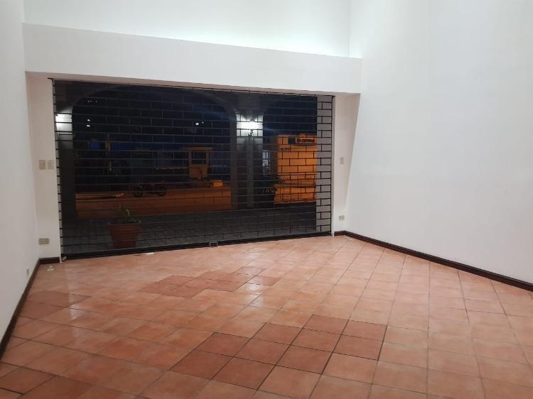 Local en renta en Plaza Céntrica zona 9 Guatemala - Miniatura 4