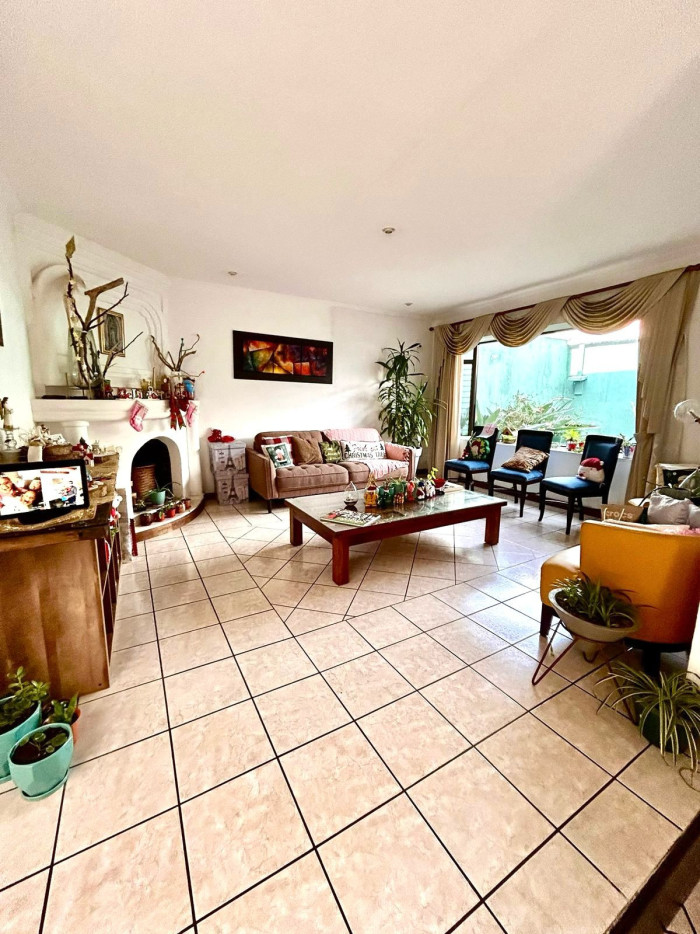 Casa grande en venta en Carretera a San José Pinula — foto 5