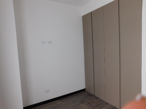 APARTAMENTO EN RENTA EN ZONA 16/MUNDO INMOBILIARIO — foto 2