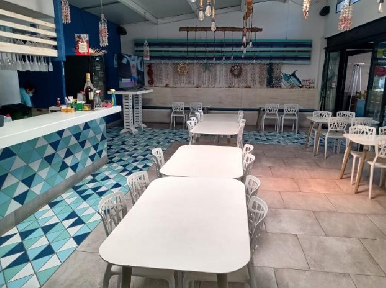 LOCAL COMERCIAL CON PERGOLA EN PLAZA ZONA 10 — foto 2