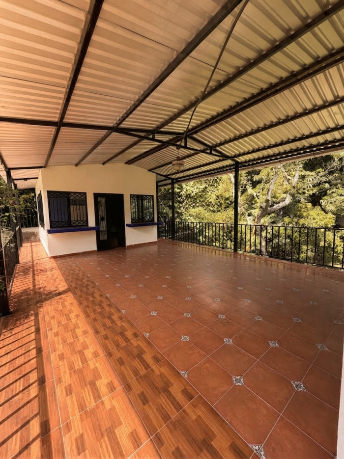 Casa comercial en venta sobre Panamericana El Congo - 6