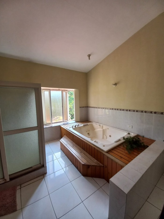 CASA PARA OFICINAS EN #RENTA SOBRE BOULEVARD LA MONTAÑA — foto 5