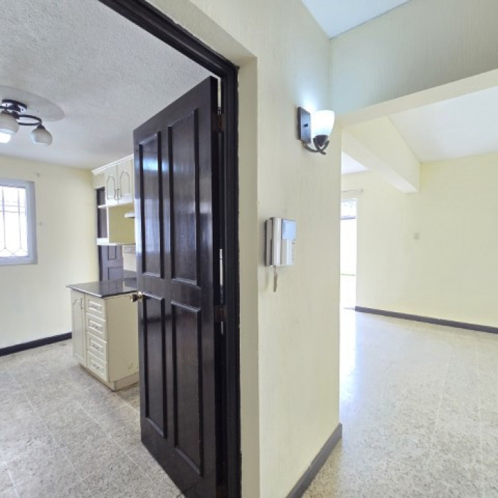 Casa en Venta Zona 12 Colonia Residencial El Bosque - Miniatura 11