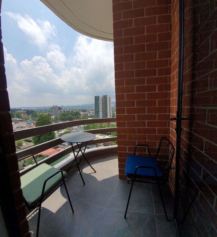 En Alquiler Apartamento en Zona 10 Amueblado — foto 12