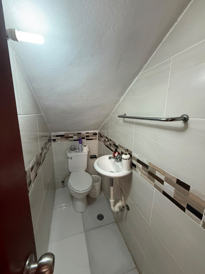 VENTA DE CASA EN BUENOS AIRES CON 5 HABITACIONES - 15