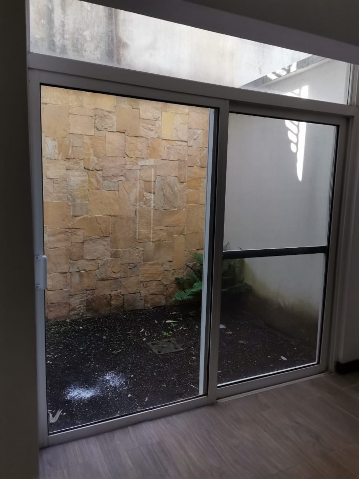 Rento casa de dos niveles en Condominio zona 15, VH.III — foto 2