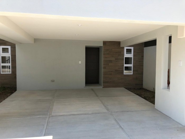 ZONA 2. VENDO CASA EN PARQUE SAN ANGEL