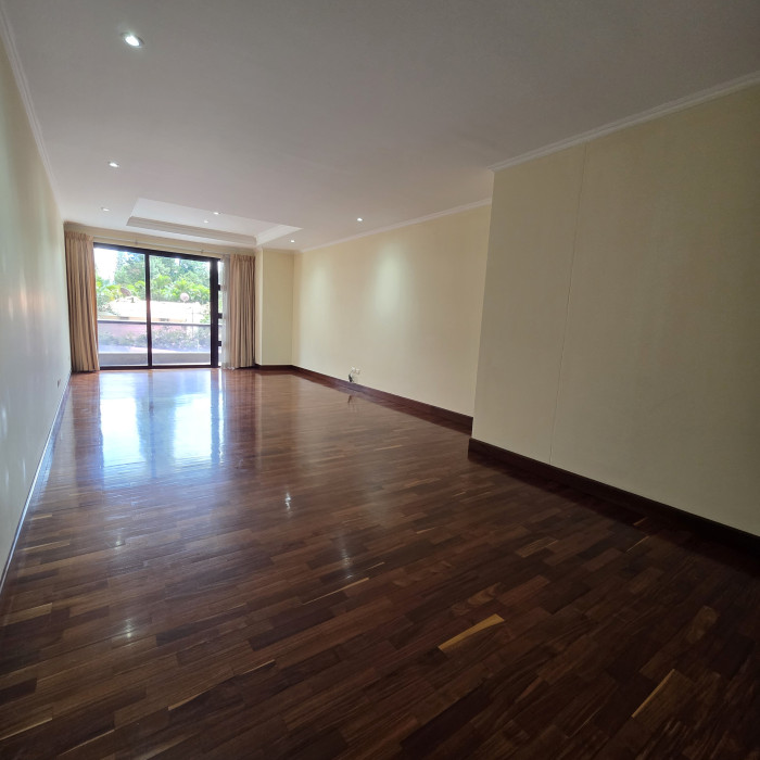 Apartamento En Renta en Zona 10 Altos De Santa Clara - 3