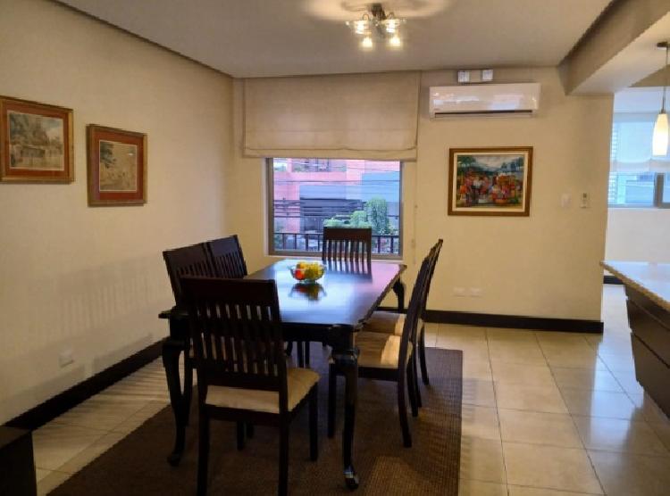Apartamento amueblado en renta zona 10 — foto 4