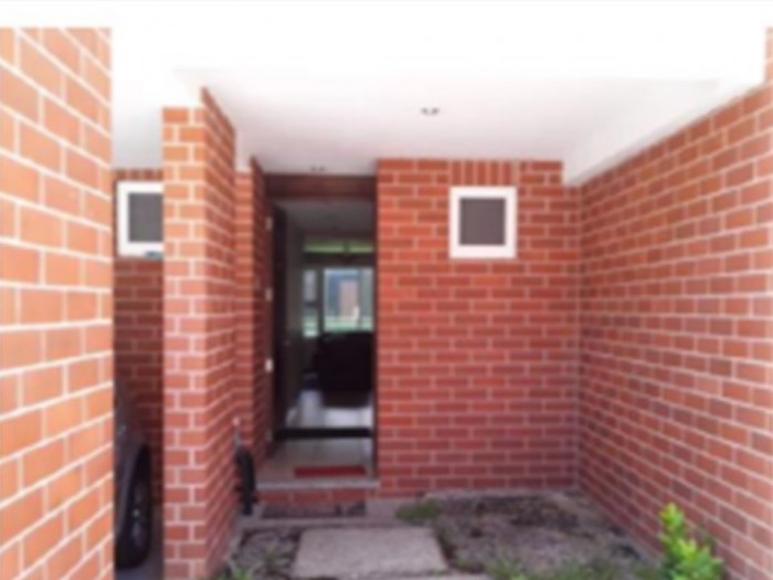 Casa en condominio en venta zona 17 - Miniatura 2