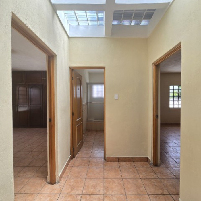 Casa en Renta para Negocio u Oficinas Zona 12 Guatemala — foto 12