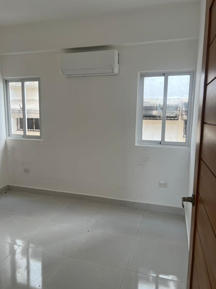 En Alquiler apartamento en El Millón Santo Domingo - 13
