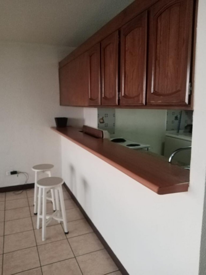 Alquila Apartamento Equipado Edificio Avenida, Zona 10 — foto 2