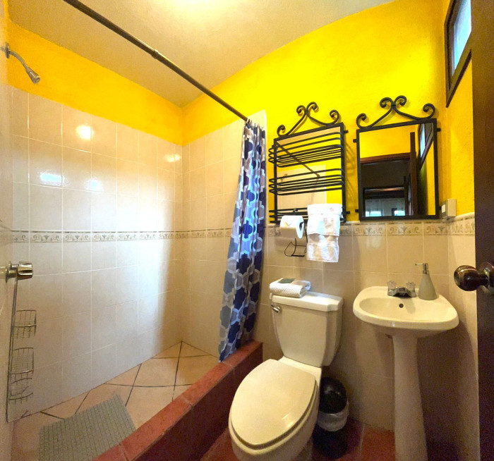 Casa grande en venta en Antigua Guatemala amueblada - 21