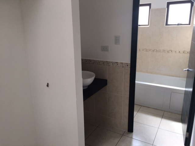Remato casa en Zona 16 SAN ISIDRO — foto 15