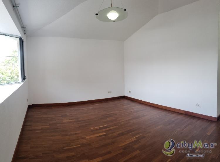 Casa en Venta en Carretera Muxbal Guatemala - Image 4
