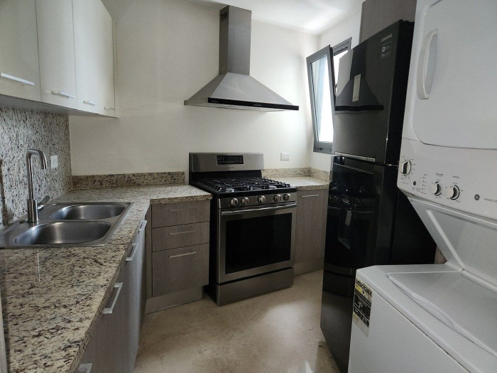 Apartamento 2 Hab con linea blanca en Alquiler en Naco — foto 3