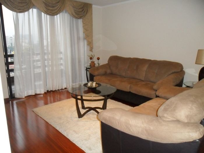 Apartamento amueblado 3 habitaciones zona 10 Guatemala - Miniatura 15