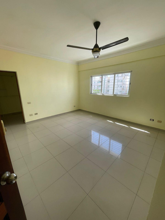 EXCLUSIVO PENTHOUSE EN EL MILLÓN | 300 M² CESAR CANO - 23
