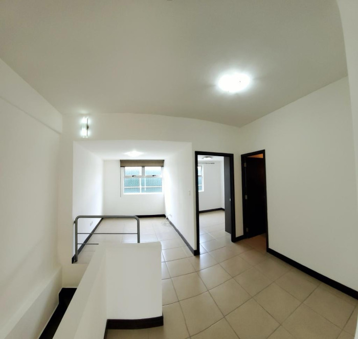 Apartamento de 2 niveles en Renta en zona 11 - 6