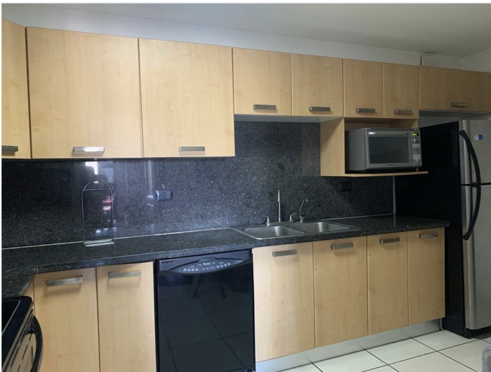 En Alquiler Apartamento amueblado en Zona 10 — foto 15