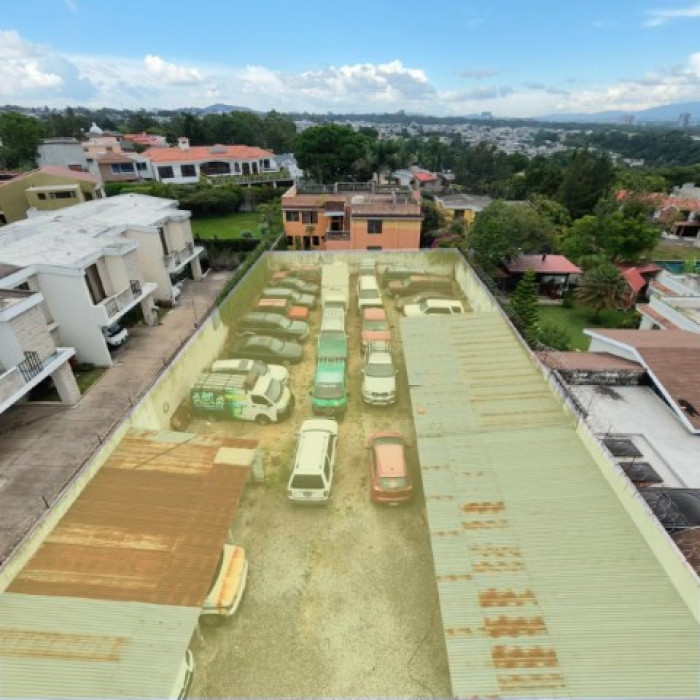 Terreno en Venta Residencial en Bulevar San Cristóbal - 2