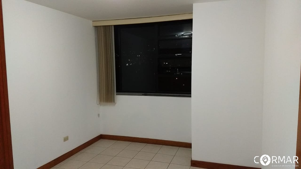 Apartamento en venta, zona 14 - Image 3