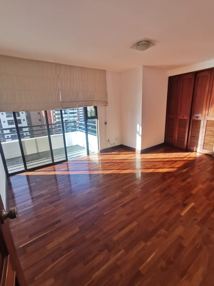 Apartamento en alquiler zona 14