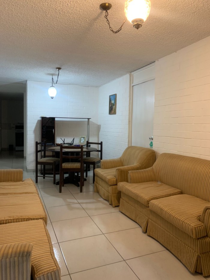 Apartamento en renta a 3 cuadras de Calzada Roosevelt - Image 1
