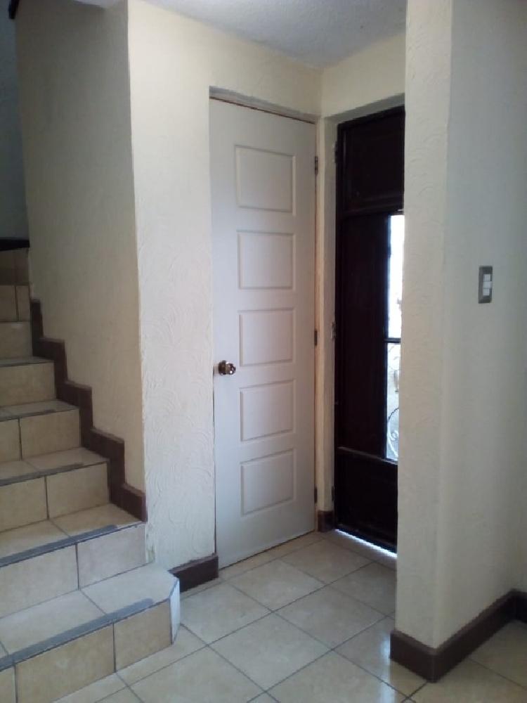 CASA EN RENTA EN VILLAS PALERMO ,MIXCO - 4