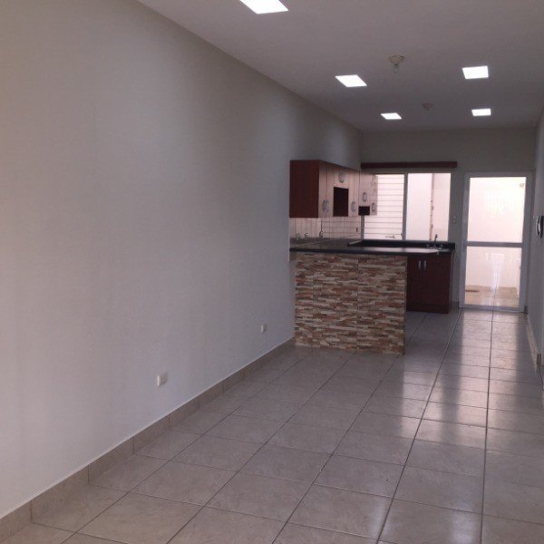 CASA 1 NIVEL EN RENTA!! Carr. Salvador precio Q 3,000 — foto 5