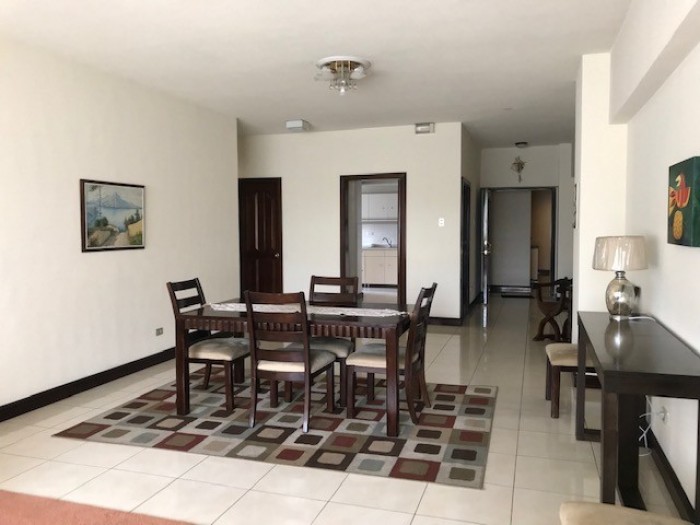 Alquiler de apartamento en edificio Zona 14 Guatemala - Image 1