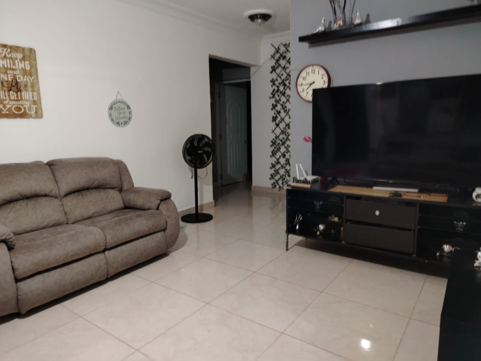 CASA RENTA EN SANTO DOMINGO ESTE RES. LUZ MARIA - 10