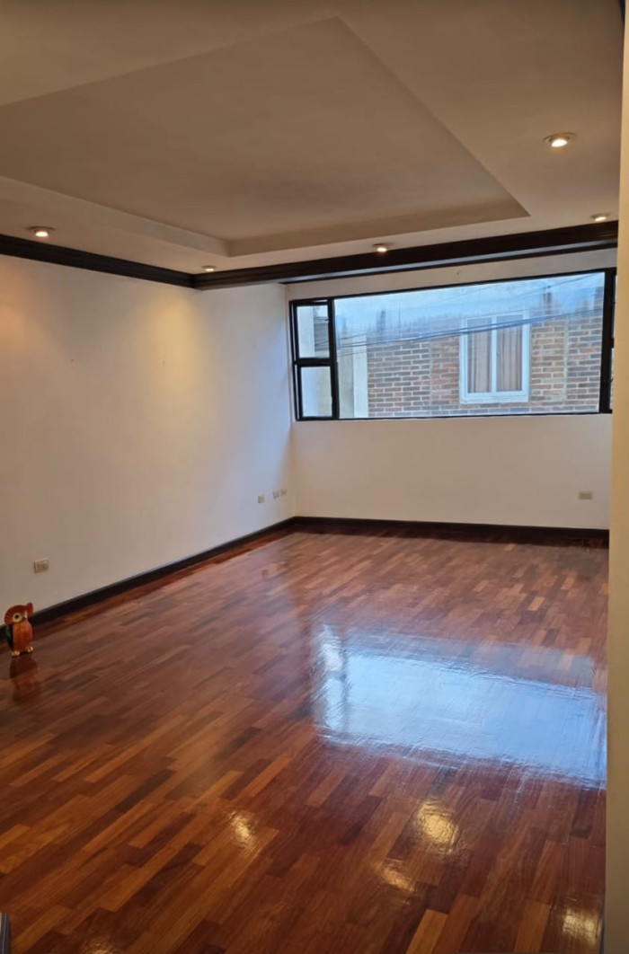 Alquiler de Apartamento en zona 14 La Villa - Miniatura 2