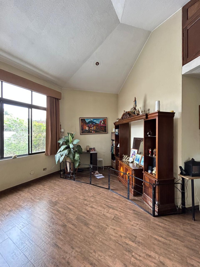 Casa grande en venta en Carretera a El Salvador Terrav — foto 14