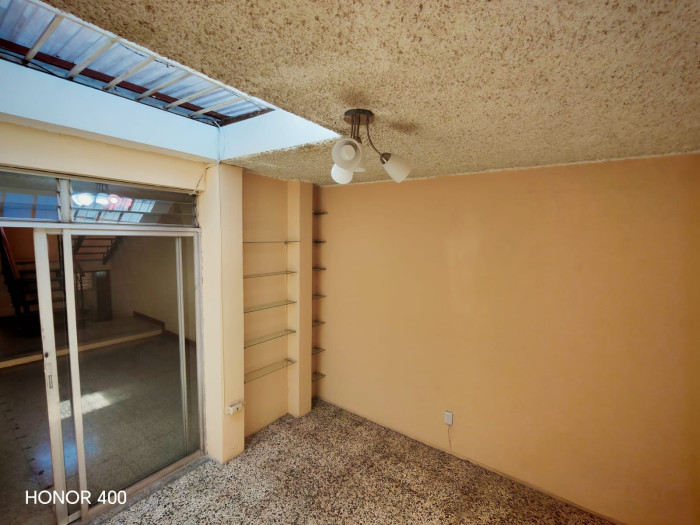 Rento Casa en Villa Fontana, Mariscal Zona 11 - Image 5