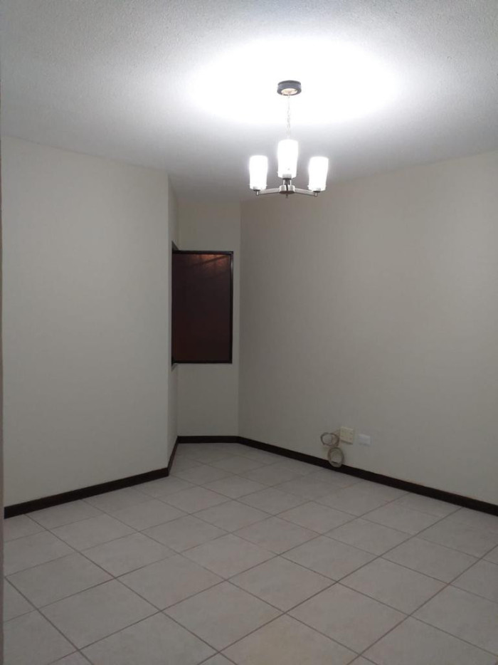 APARTAMENTO VILLALAR - ZONA 10 - Image 3