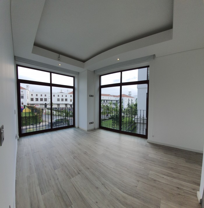 Apartamento en venta para inversión en Lirios de Cayalá - Image 4