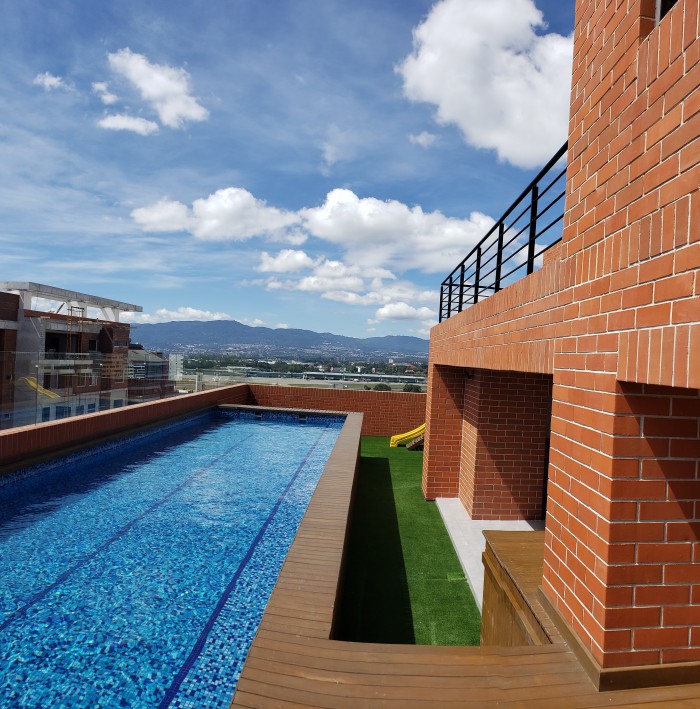 Apartamento NUEVO de 135 m2 en Venta Zona 14 - Miniatura 16