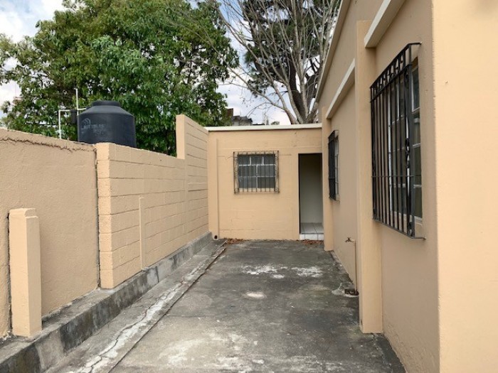 Casa en RENTA en Avenida Elena zona 1 - Miniatura 10