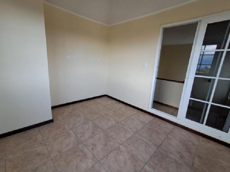 CASA EN RENTA EN KM 21.5 CARRETERA A FRAIJANES — foto 7