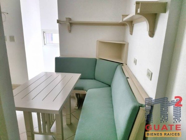 Apartamento de 322 m2 de construcción en Renta, Zona 14
