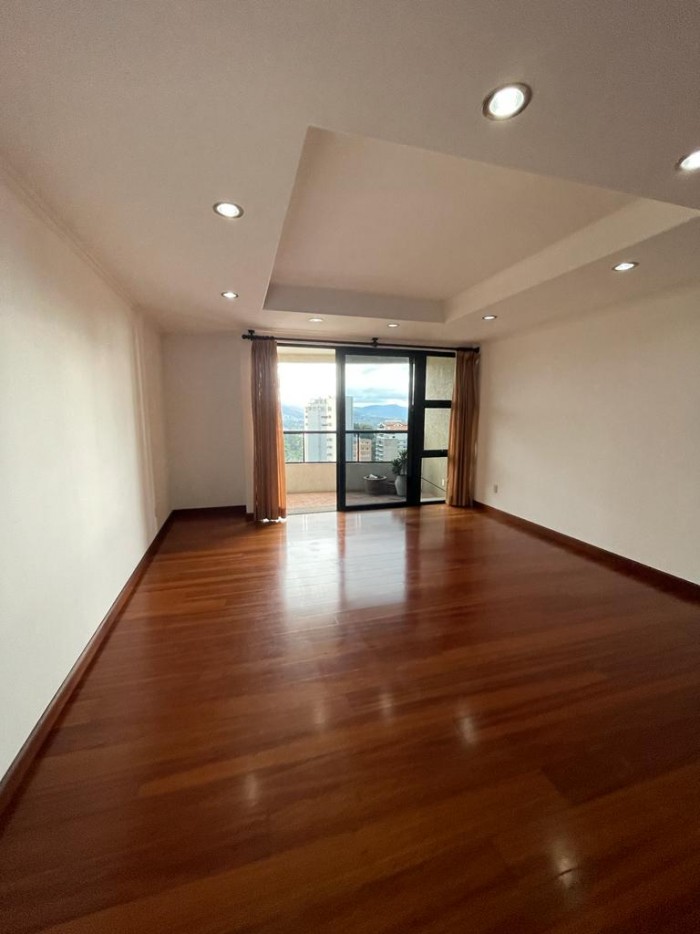 ALQUILO APARTAMENTO EDIFICIO BELLAGIO ZONA 14