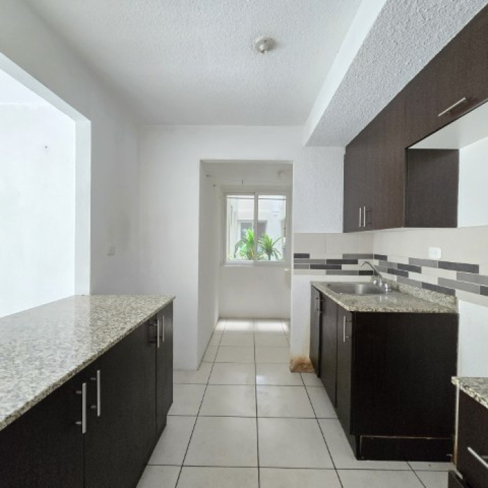 Apartamento de 3 habitaciones en Renta Villa Nueva - Image 5