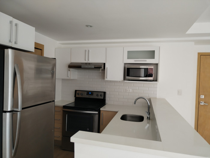 En Renta apartamento 3 habitaciones zona 10 Cityhaus - Image 2